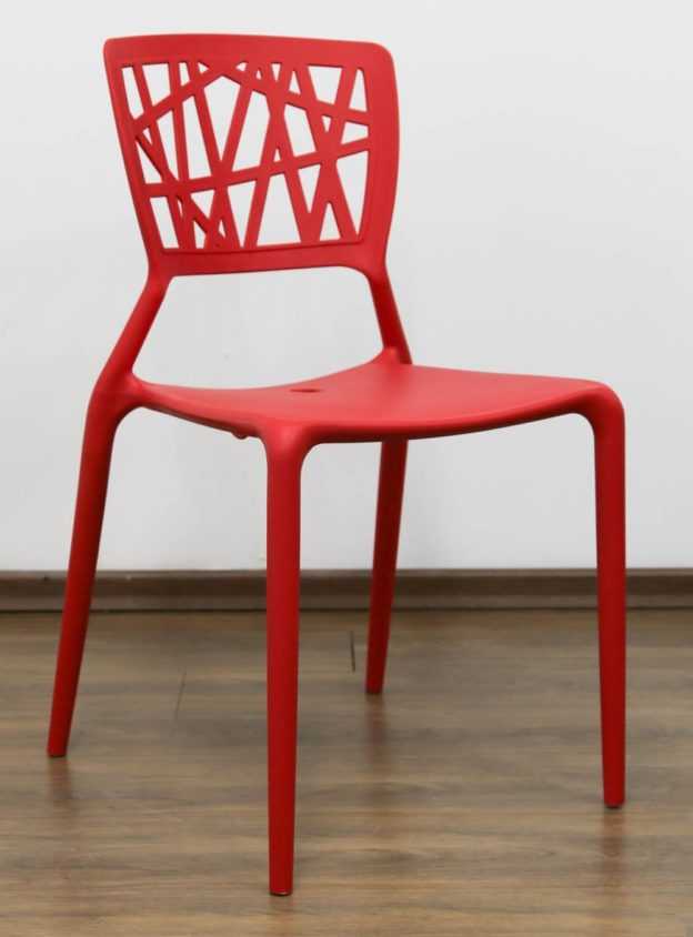 כסא עצים אדום